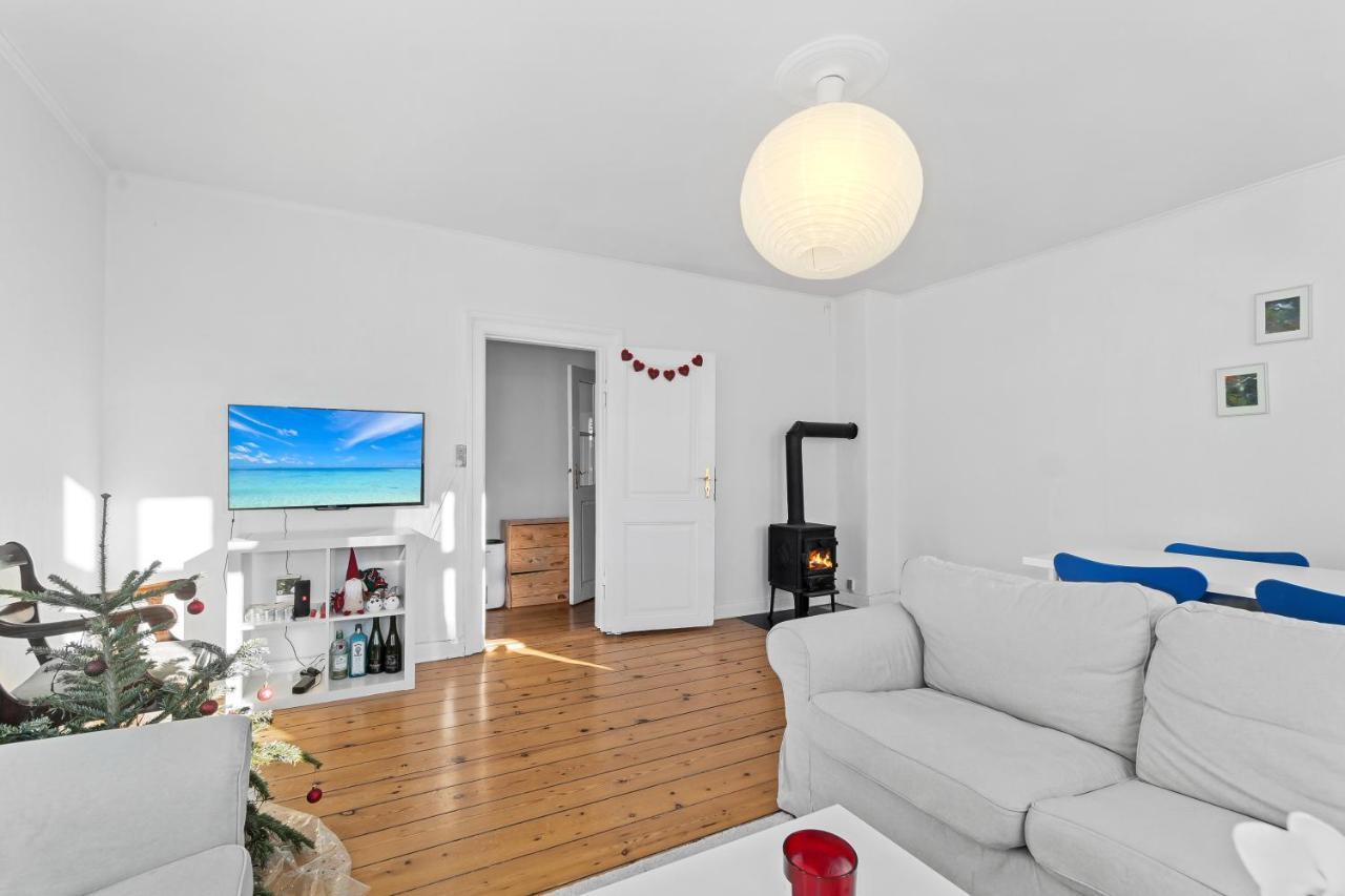 Rooms In Quiet White Villa Apartment Hortensiavej 8 On Frederiksberg C Kopenhagen Bagian luar foto